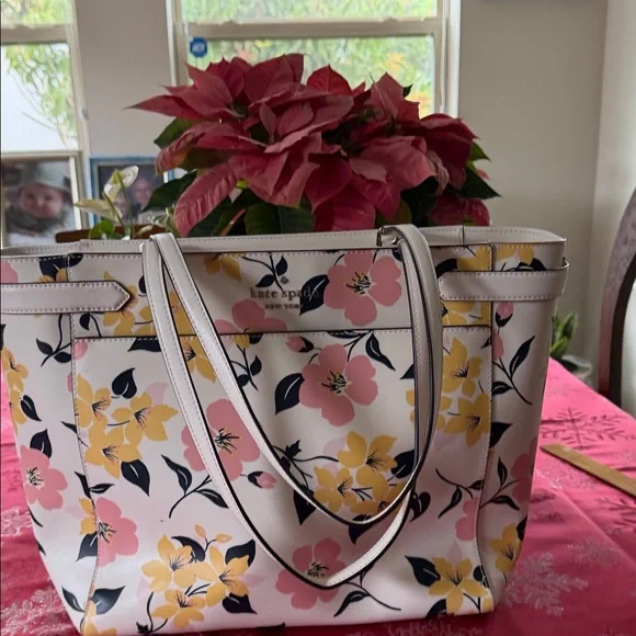 Kate Spade Pink and Yellow Floral Tote zipper interior padded large compartment - Picture 1 of 14